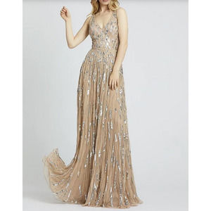 Mac Duggal Nude Silver V-Neck Sleeveless Beaded Low Back A-Line Sequin Dress 10